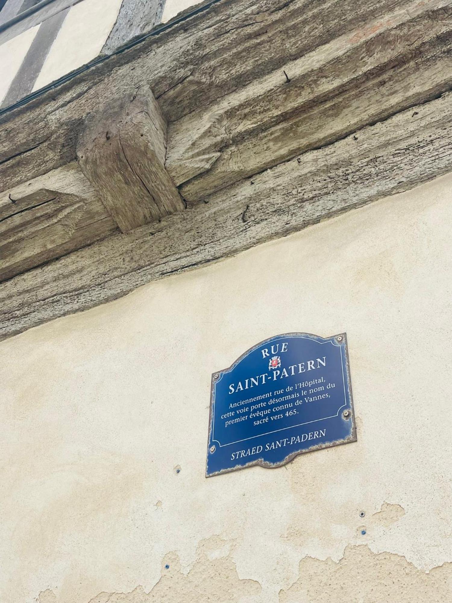 Ty Bonbon, Petit Cocon Avec Jardin Hyper Centre Vila Vannes Exterior foto